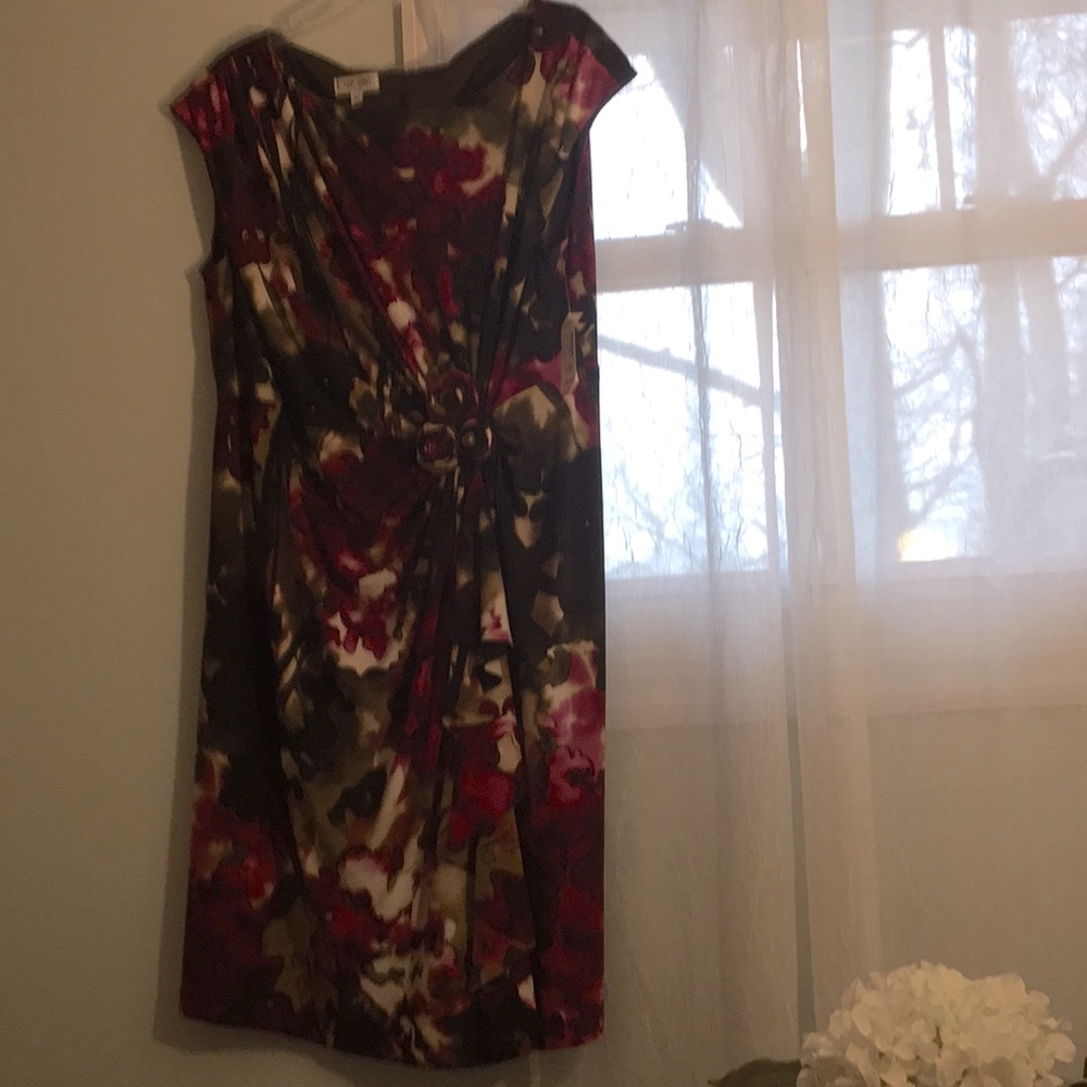 Sleeveless dress